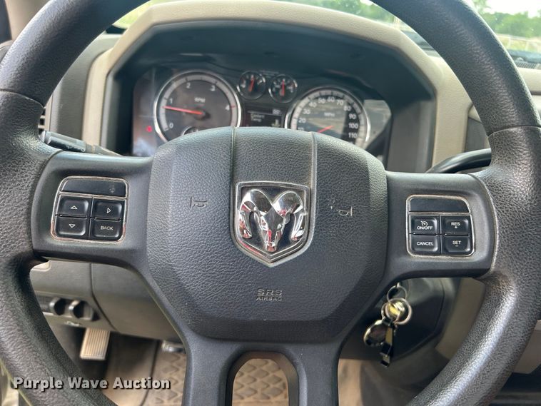 image for item DO6529 2012 Dodge Ram 3500HD flatbed pickup truck