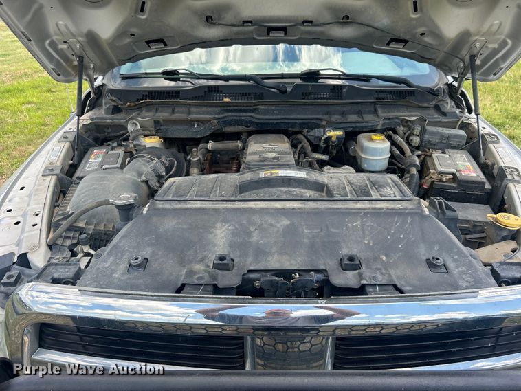 image for item DO6529 2012 Dodge Ram 3500HD flatbed pickup truck