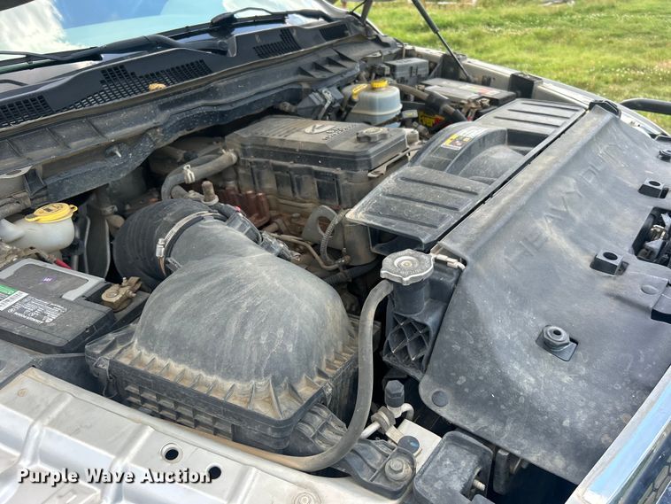 image for item DO6529 2012 Dodge Ram 3500HD flatbed pickup truck