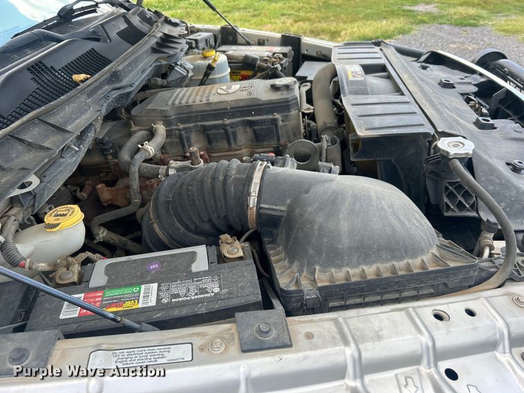 image for item DO6529 2012 Dodge Ram 3500HD flatbed pickup truck