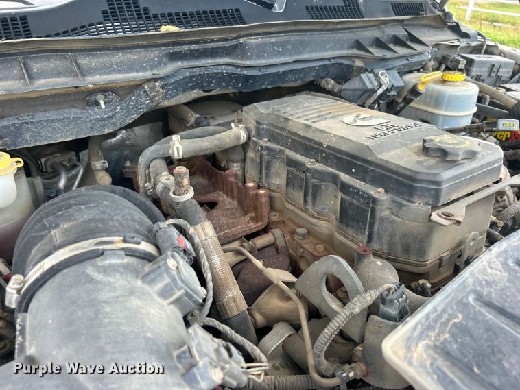 image for item DO6529 2012 Dodge Ram 3500HD flatbed pickup truck