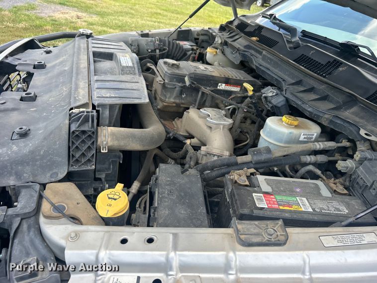 image for item DO6529 2012 Dodge Ram 3500HD flatbed pickup truck