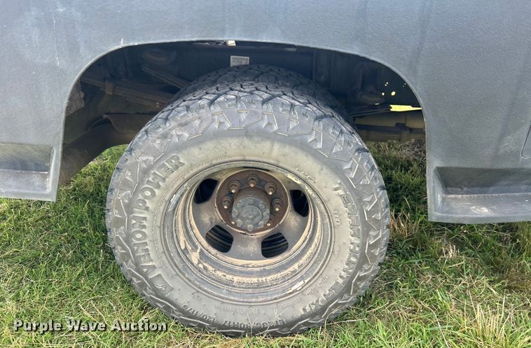 image for item DO6529 2012 Dodge Ram 3500HD flatbed pickup truck