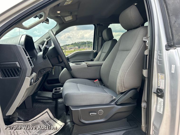 image for item DO6538 2019 Ford F250 Super Duty SuperCab pickup truck