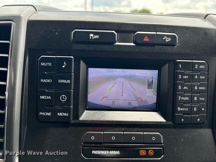 image for item DO6538 2019 Ford F250 Super Duty SuperCab pickup truck