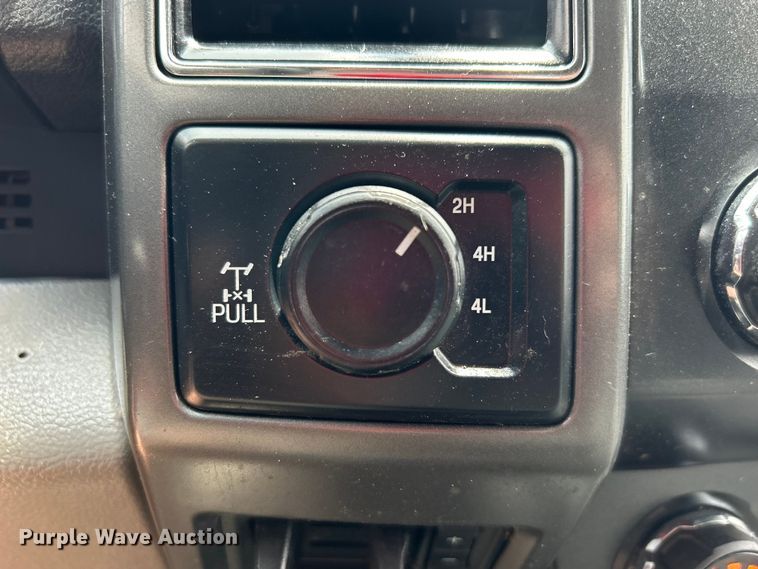 image for item DO6538 2019 Ford F250 Super Duty SuperCab pickup truck