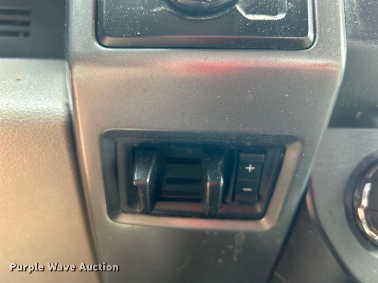 image for item DO6538 2019 Ford F250 Super Duty SuperCab pickup truck