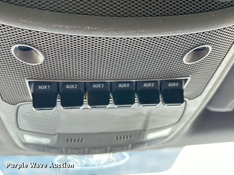 image for item DO6538 2019 Ford F250 Super Duty SuperCab pickup truck