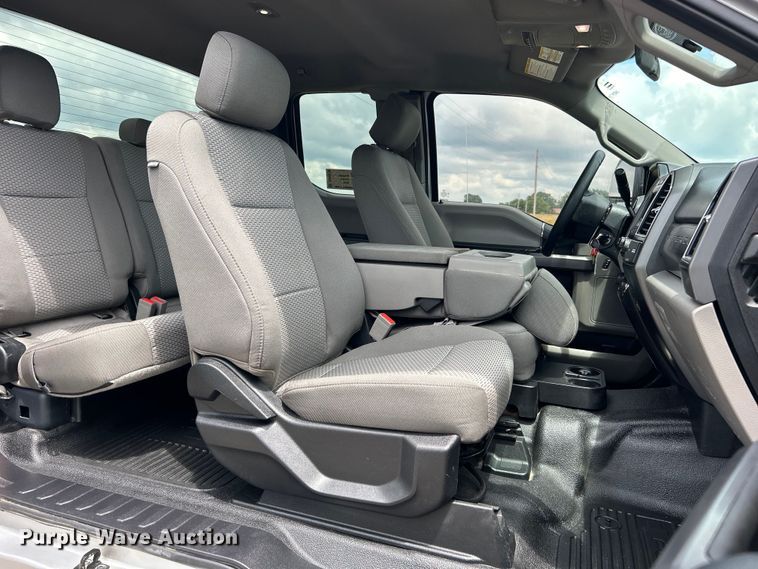 image for item DO6538 2019 Ford F250 Super Duty SuperCab pickup truck