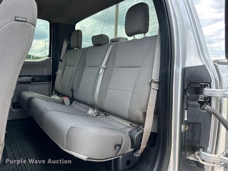 image for item DO6538 2019 Ford F250 Super Duty SuperCab pickup truck