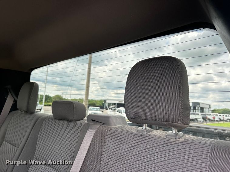 image for item DO6538 2019 Ford F250 Super Duty SuperCab pickup truck