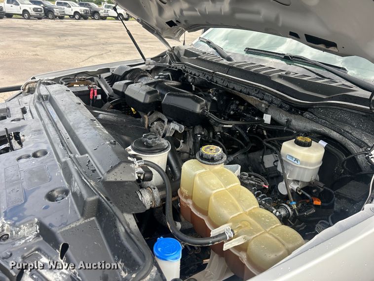 image for item DO6538 2019 Ford F250 Super Duty SuperCab pickup truck