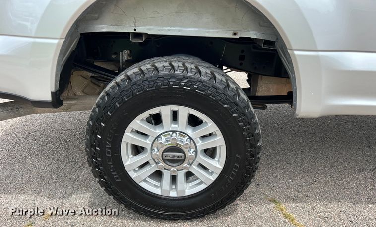 image for item DO6538 2019 Ford F250 Super Duty SuperCab pickup truck