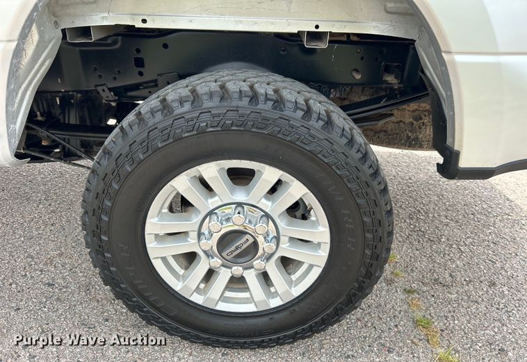 image for item DO6538 2019 Ford F250 Super Duty SuperCab pickup truck