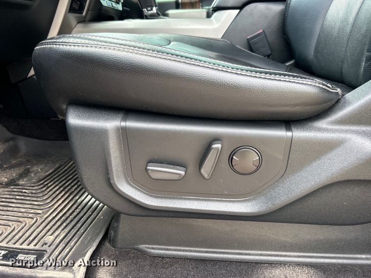 image for item DO6539 2020 Ford  F150 SuperCrew pickup truck