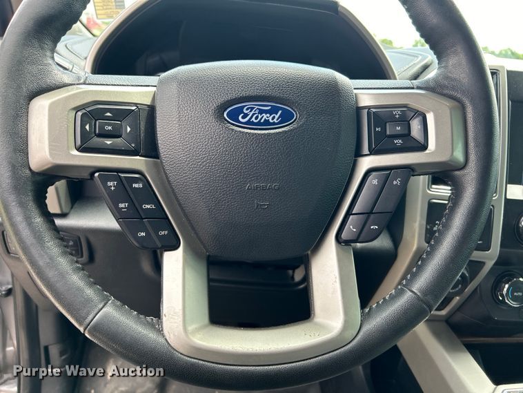 image for item DO6539 2020 Ford  F150 SuperCrew pickup truck