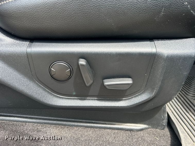 image for item DO6539 2020 Ford  F150 SuperCrew pickup truck