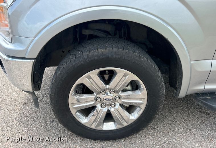 image for item DO6539 2020 Ford  F150 SuperCrew pickup truck