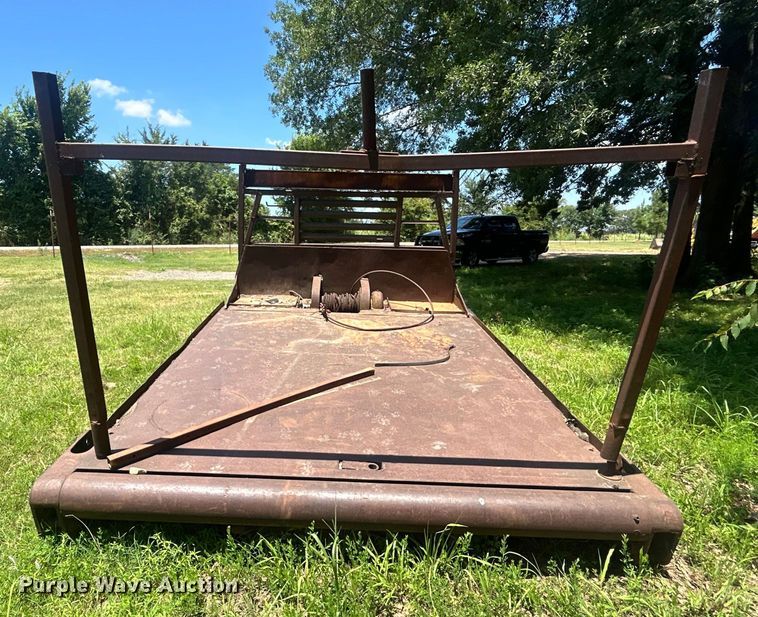 image for item DO6549 Winch truck bed