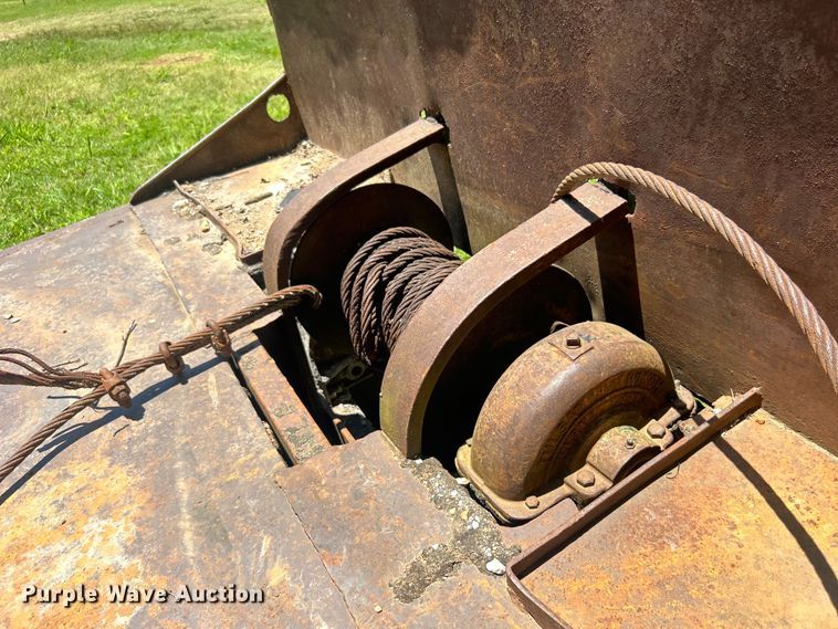 image for item DO6549 Winch truck bed