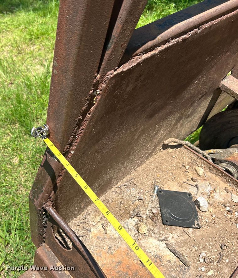 image for item DO6549 Winch truck bed