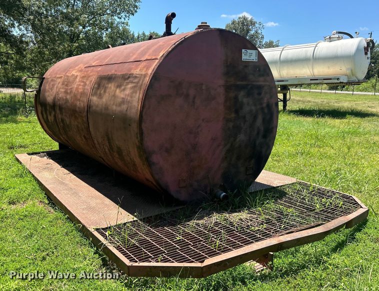 image for item DO6550 Shop Built Tank bed 