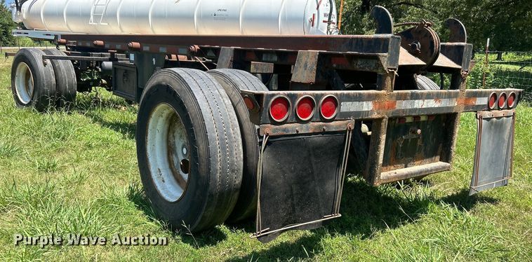 image for item DO6553 Shop Built roll-off container trailer