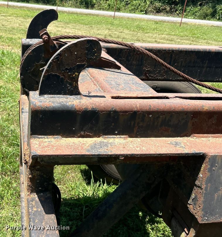 image for item DO6553 Shop Built roll-off container trailer