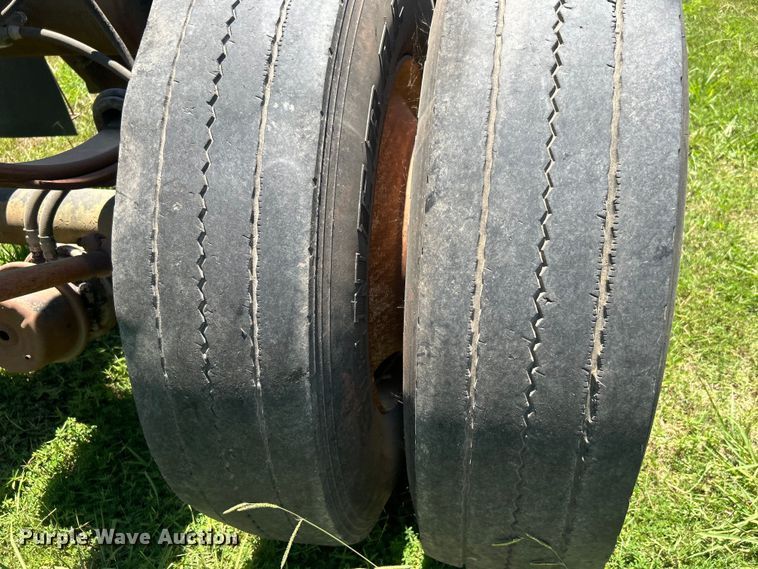 image for item DO6553 Shop Built roll-off container trailer