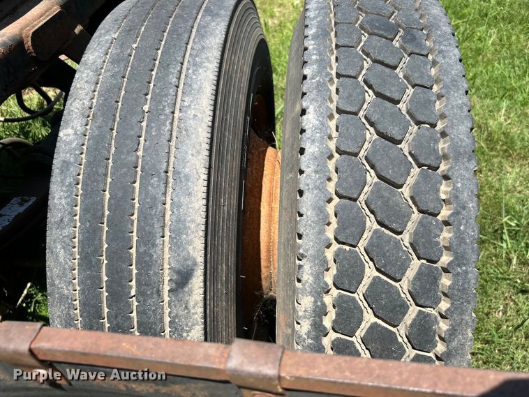 image for item DO6553 Shop Built roll-off container trailer