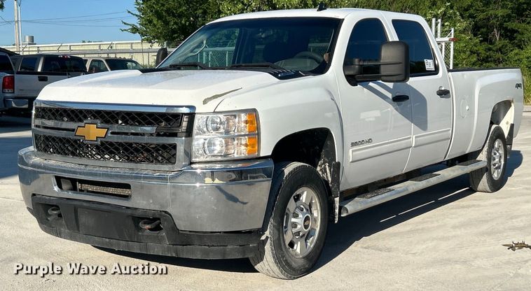 image for item DO6556 2012 Chevrolet  Silverado 2500HD Crew Cab pickup truck
