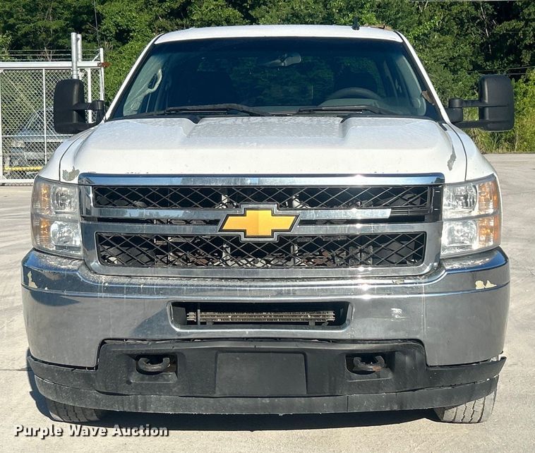 image for item DO6556 2012 Chevrolet  Silverado 2500HD Crew Cab pickup truck