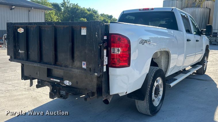 image for item DO6556 2012 Chevrolet  Silverado 2500HD Crew Cab pickup truck