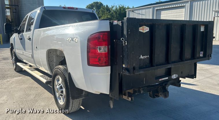 image for item DO6556 2012 Chevrolet  Silverado 2500HD Crew Cab pickup truck