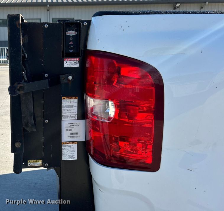 image for item DO6556 2012 Chevrolet  Silverado 2500HD Crew Cab pickup truck