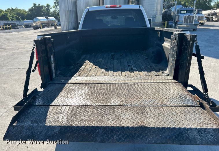 image for item DO6556 2012 Chevrolet  Silverado 2500HD Crew Cab pickup truck