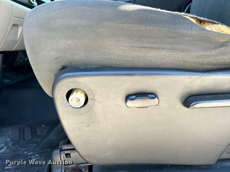 image for item DO6556 2012 Chevrolet  Silverado 2500HD Crew Cab pickup truck