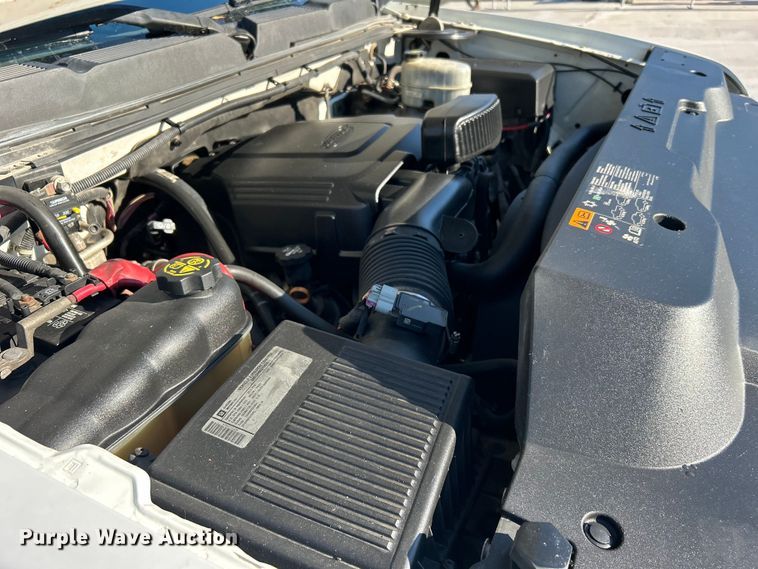 image for item DO6556 2012 Chevrolet  Silverado 2500HD Crew Cab pickup truck