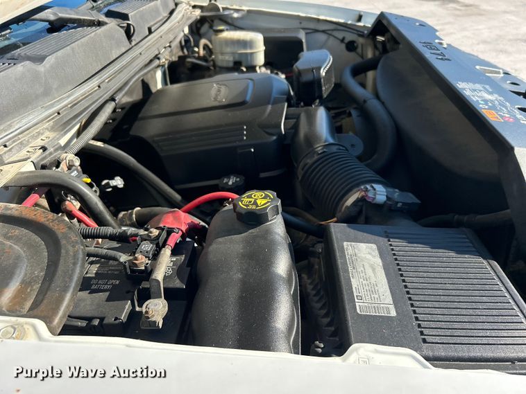 image for item DO6556 2012 Chevrolet  Silverado 2500HD Crew Cab pickup truck