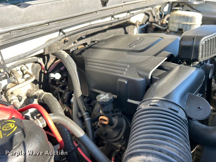 image for item DO6556 2012 Chevrolet  Silverado 2500HD Crew Cab pickup truck