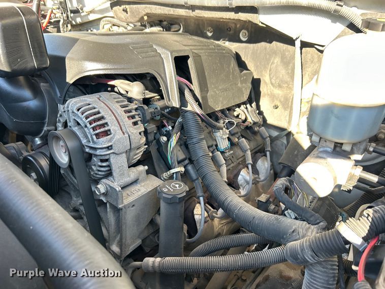 image for item DO6556 2012 Chevrolet  Silverado 2500HD Crew Cab pickup truck