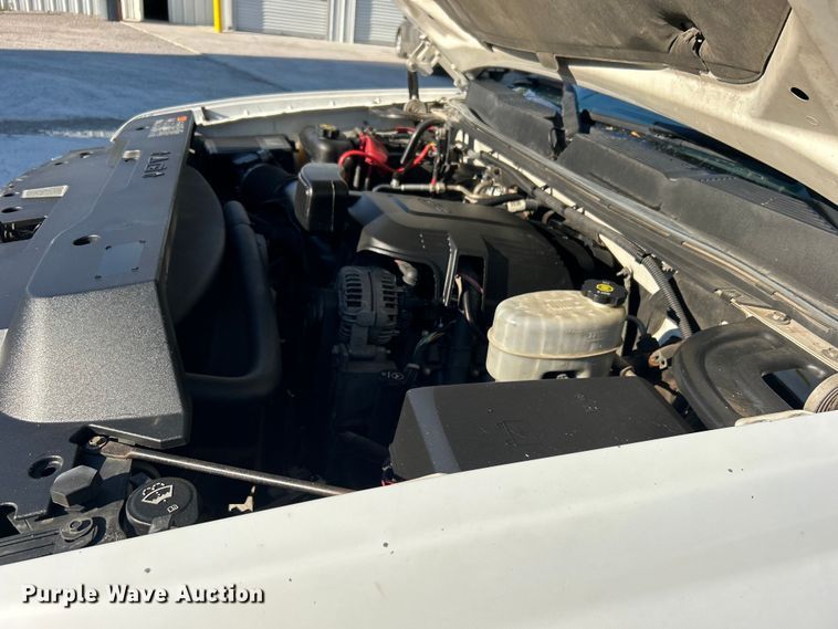 image for item DO6556 2012 Chevrolet  Silverado 2500HD Crew Cab pickup truck