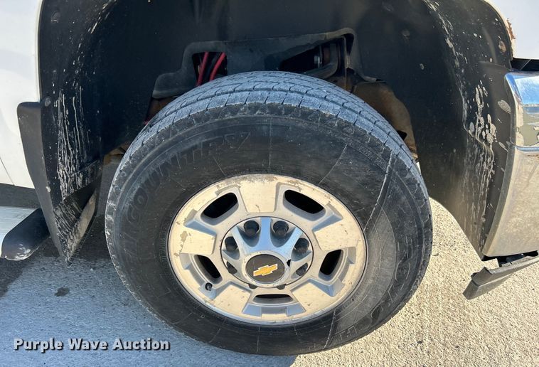 image for item DO6556 2012 Chevrolet  Silverado 2500HD Crew Cab pickup truck