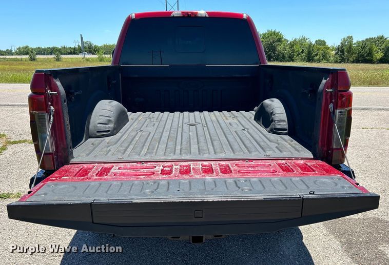 image for item DO6557 2019 Ford F250  Crew Cab pickup truck