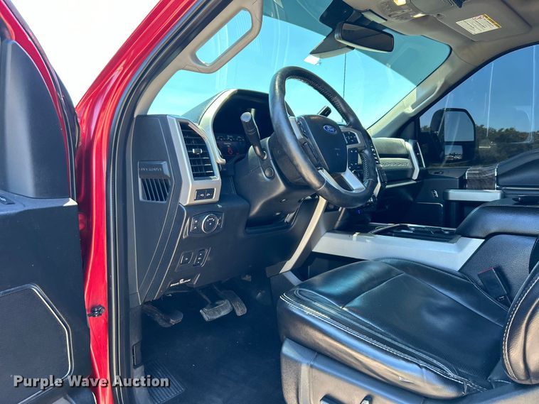 image for item DO6557 2019 Ford F250  Crew Cab pickup truck