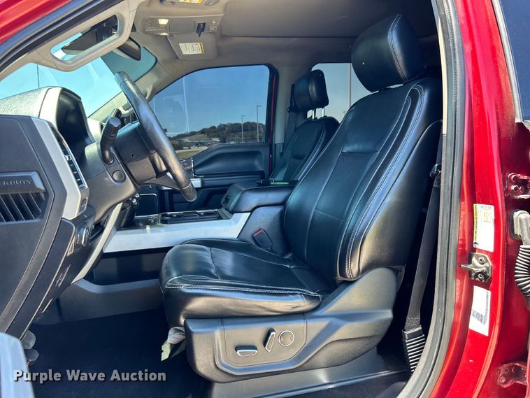 image for item DO6557 2019 Ford F250  Crew Cab pickup truck