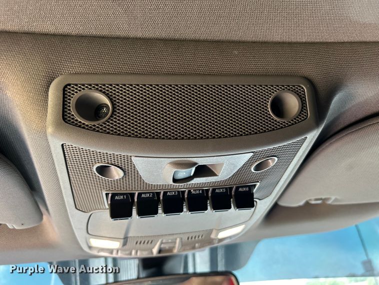 image for item DO6557 2019 Ford F250  Crew Cab pickup truck