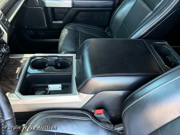 image for item DO6557 2019 Ford F250  Crew Cab pickup truck