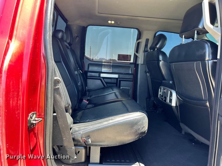 image for item DO6557 2019 Ford F250  Crew Cab pickup truck