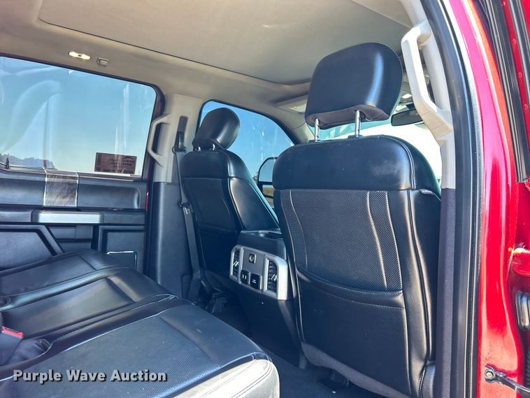 image for item DO6557 2019 Ford F250  Crew Cab pickup truck